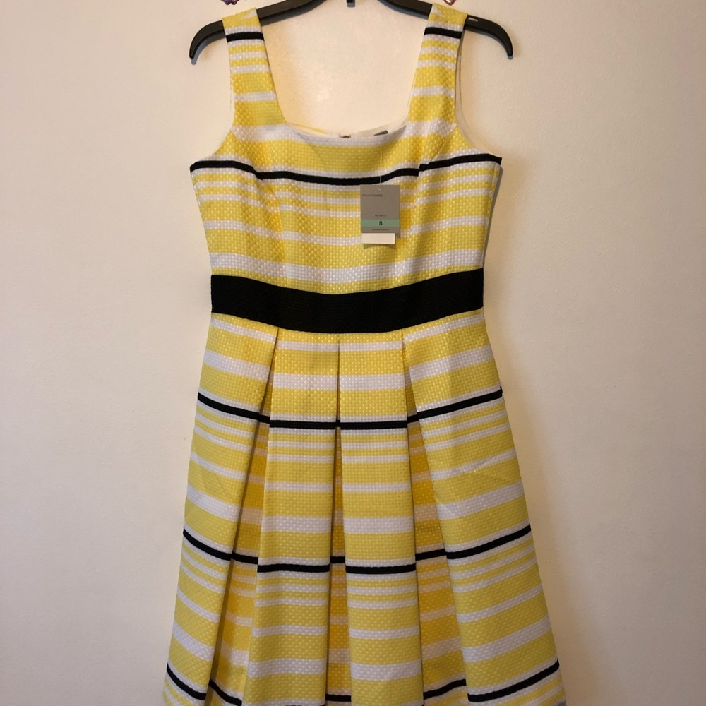 NWT : DANNY & Nichole Dress